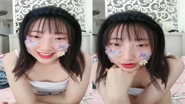 微胖贫乳骚货淫声荡语撩骚互动穿上黑丝道具玩弄骚逼